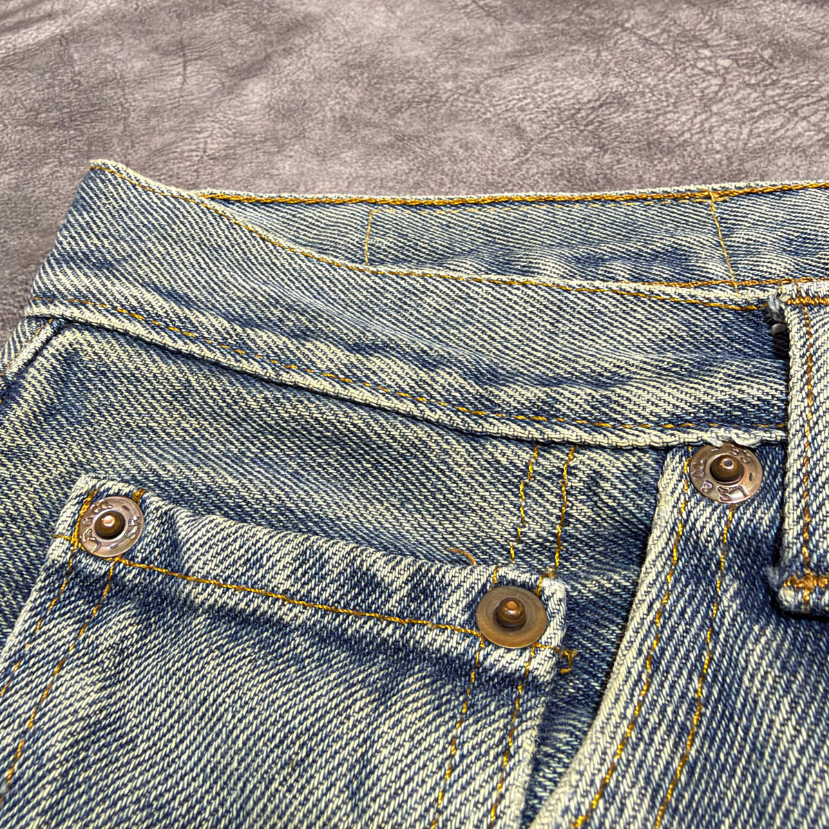 Vintage 90s Levis 501 Distressed Jeans