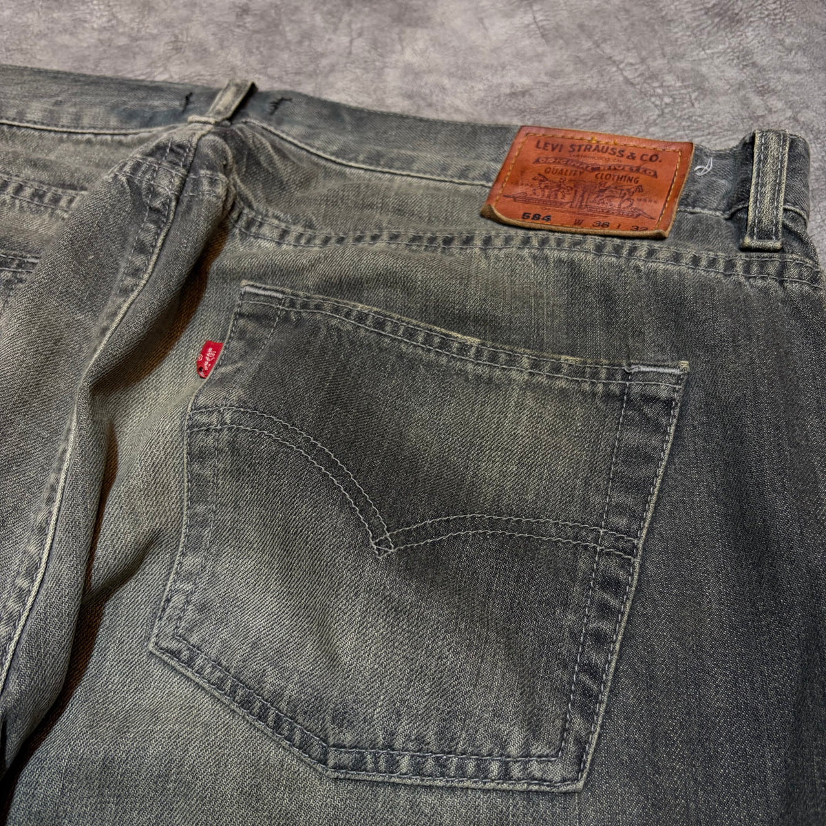 Vintage Levis 584 Relaxed Straight Fit Jeans