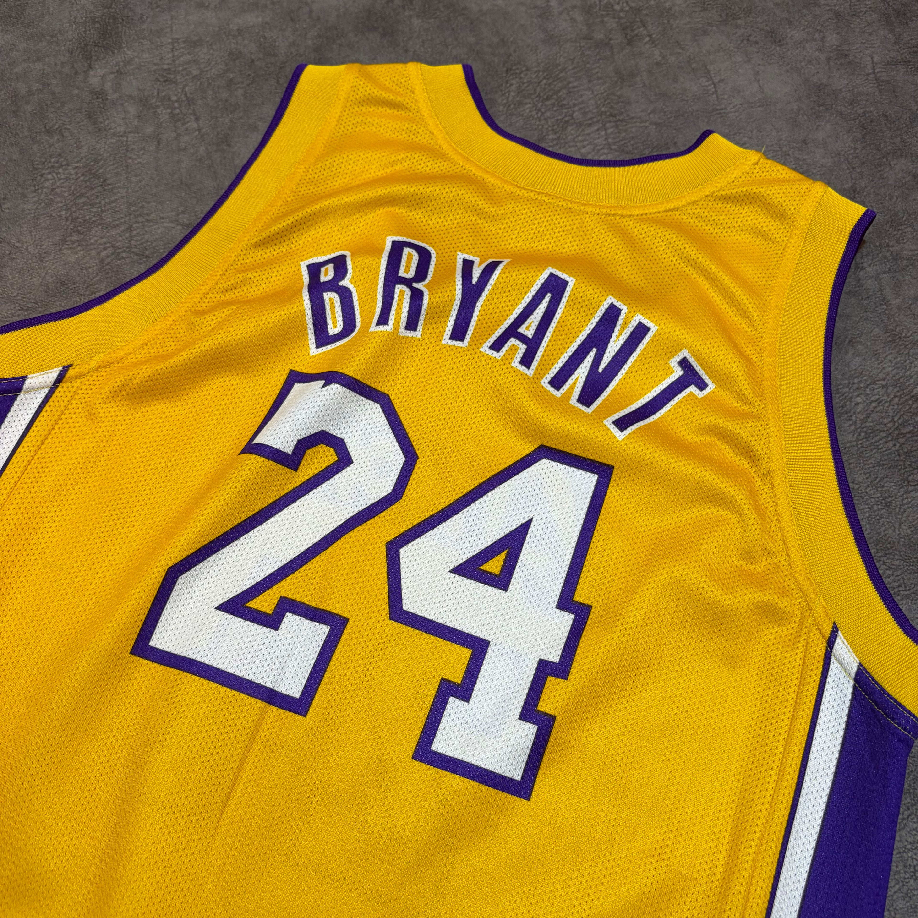 Vintage 90’s Lakers #24 Kobe Bryant Jersey Tee
