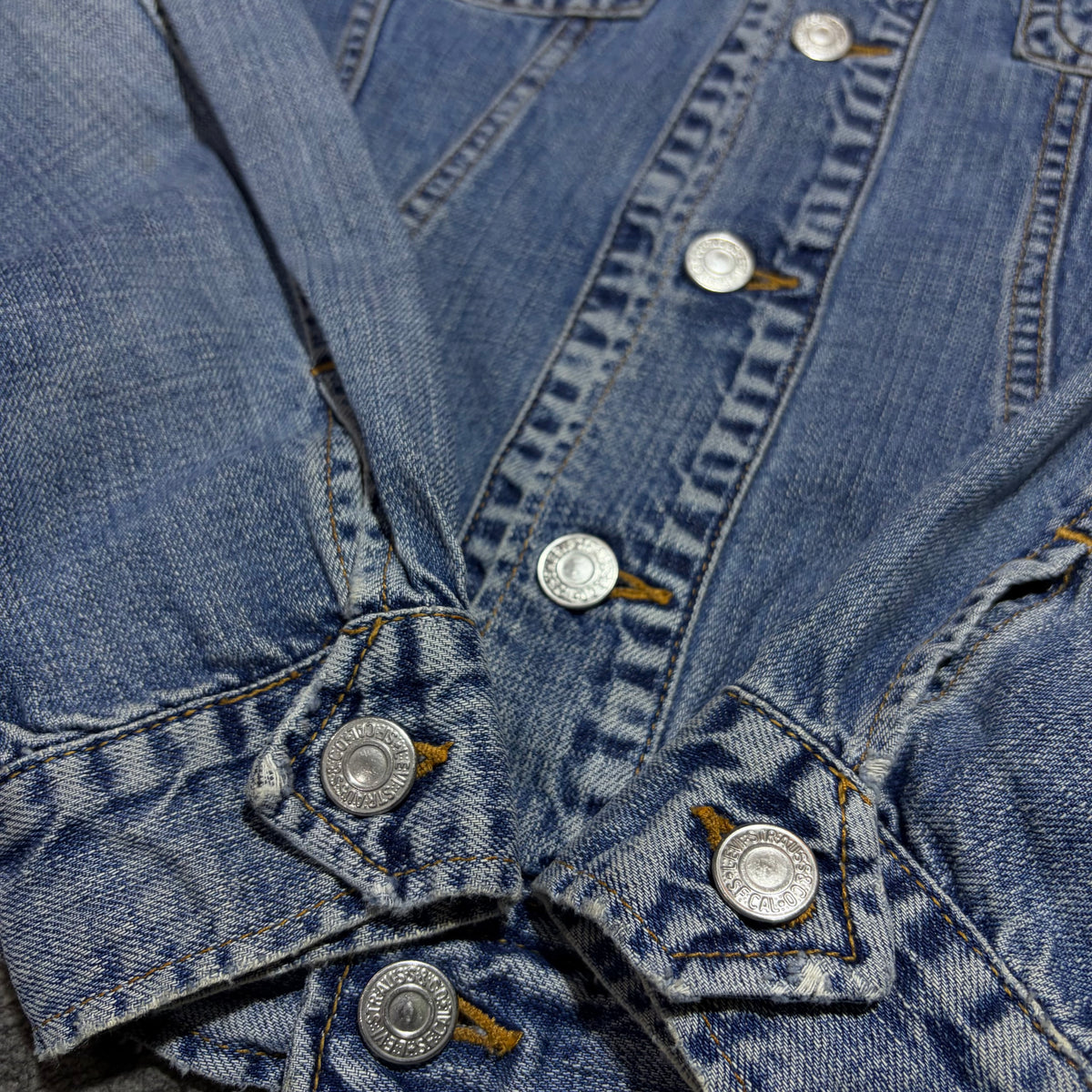Levis Women’s Y2K Denim Jacket