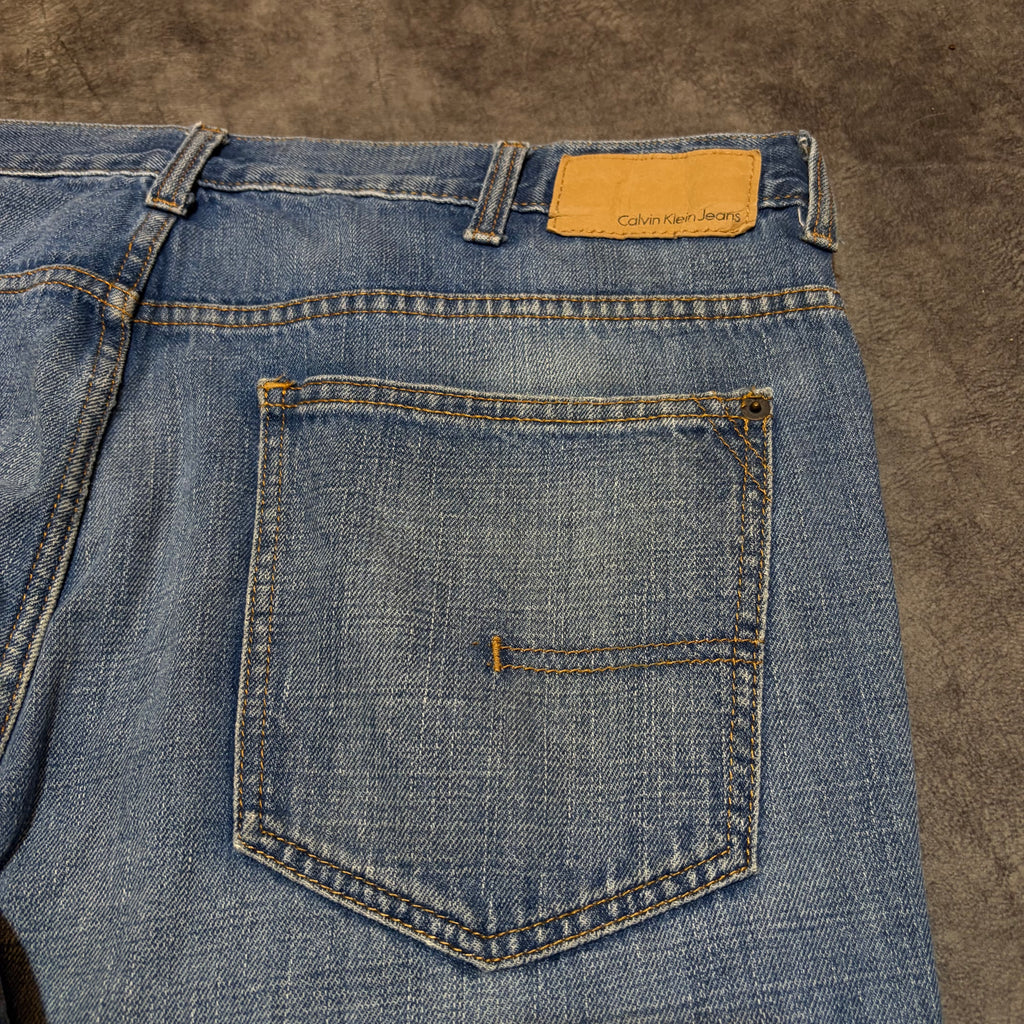 Calvin Klein Jeans Straight Fit Jeans