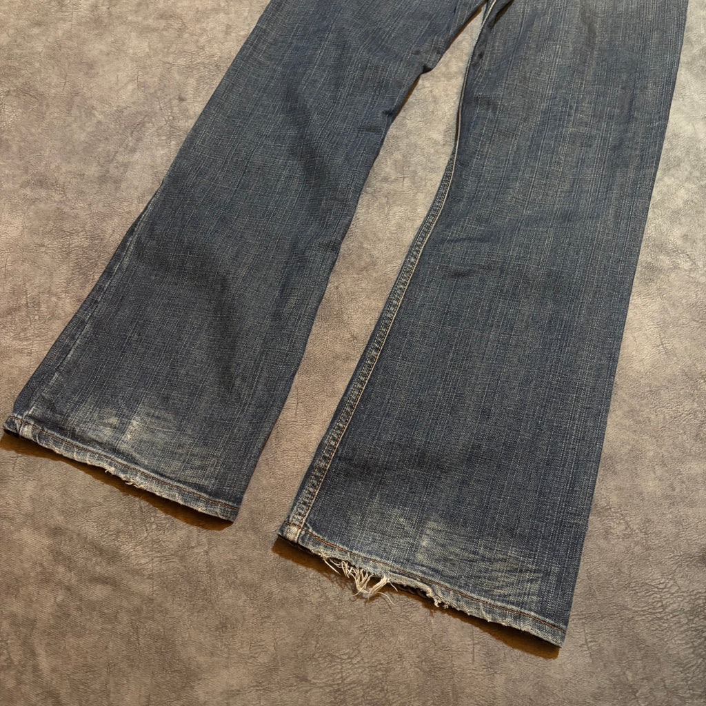 Vintage Y2K Levis 527 Low Rise Bootcut Distressed Jeans