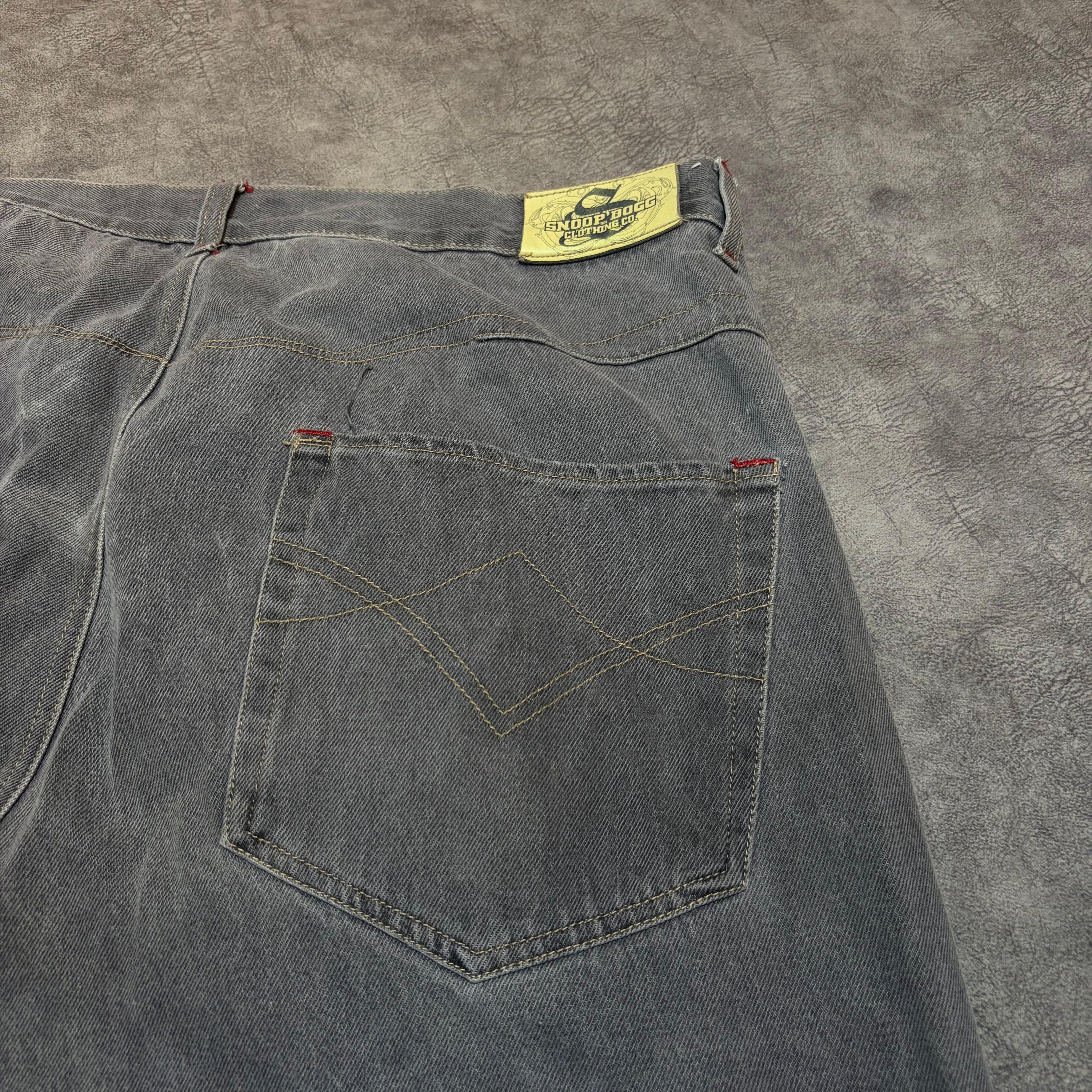 Snoop Dogg Y2K Super Baggy Barrel Fit Jeans