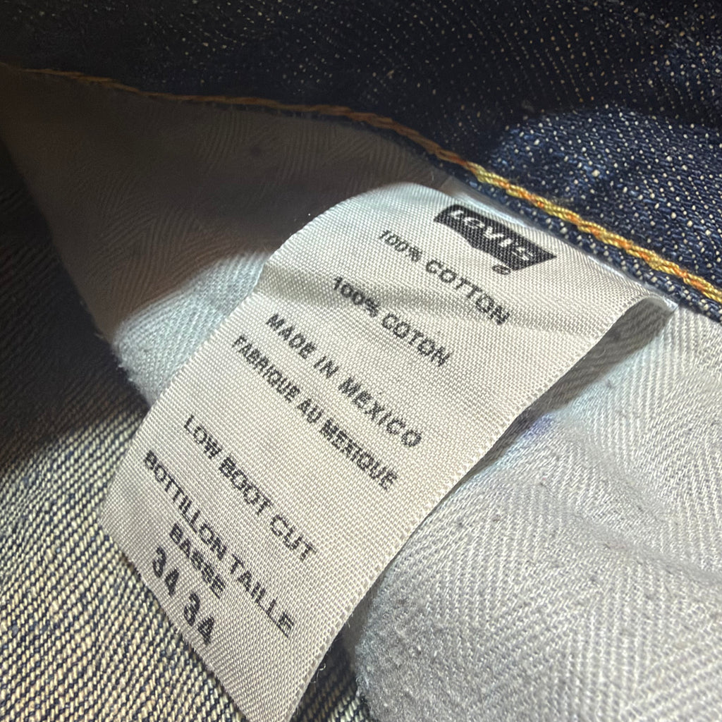 Vintage Y2K Levis 527 Low Rise Bootcut Distressed Jeans