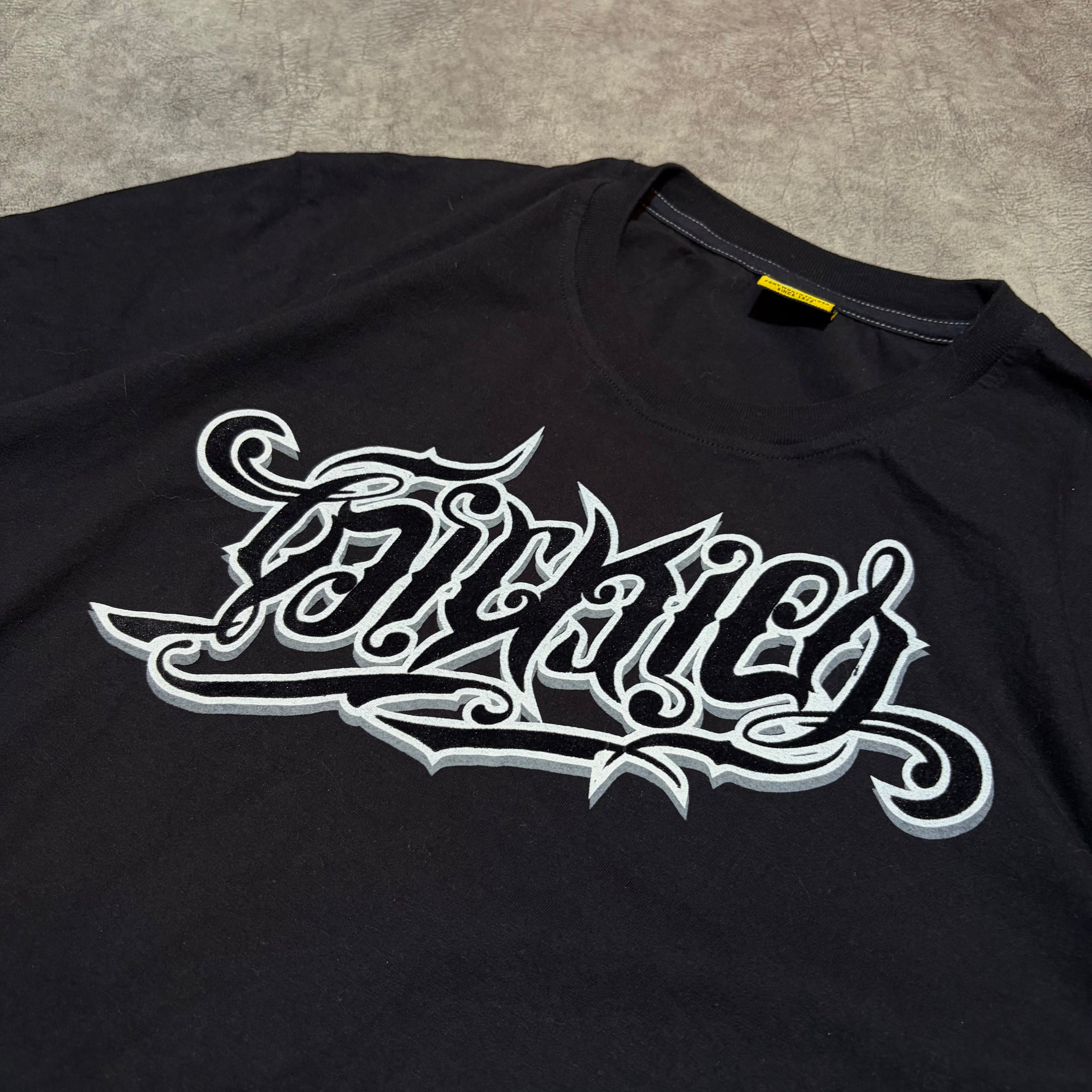 Vintage Y2K Dickies Velvet Print SpellOut Tee