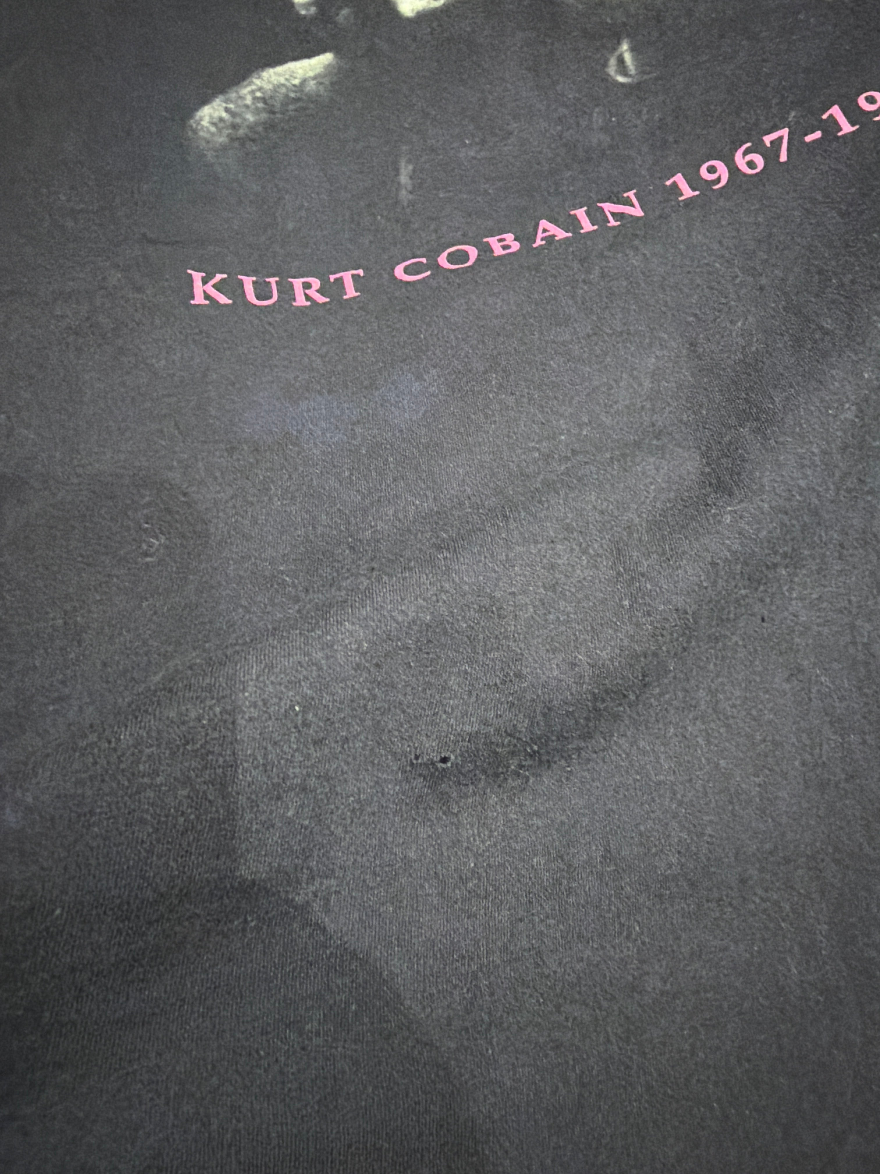 00’s Kurt Cobain Middle Finger Tee