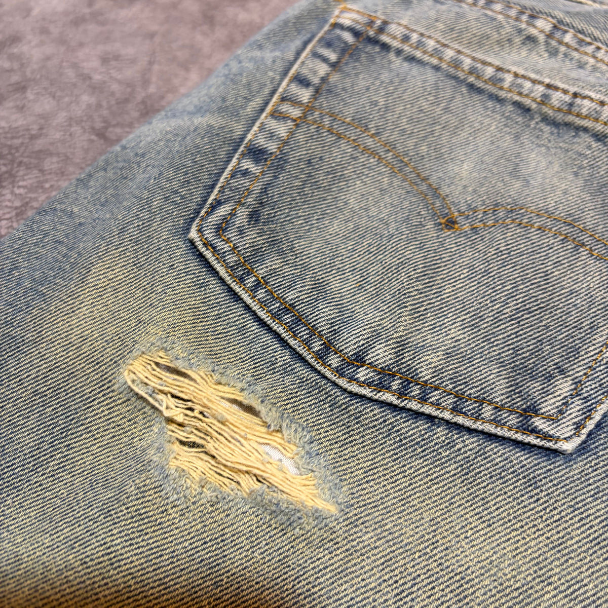 Vintage 90s Levis 501 Distressed Jeans