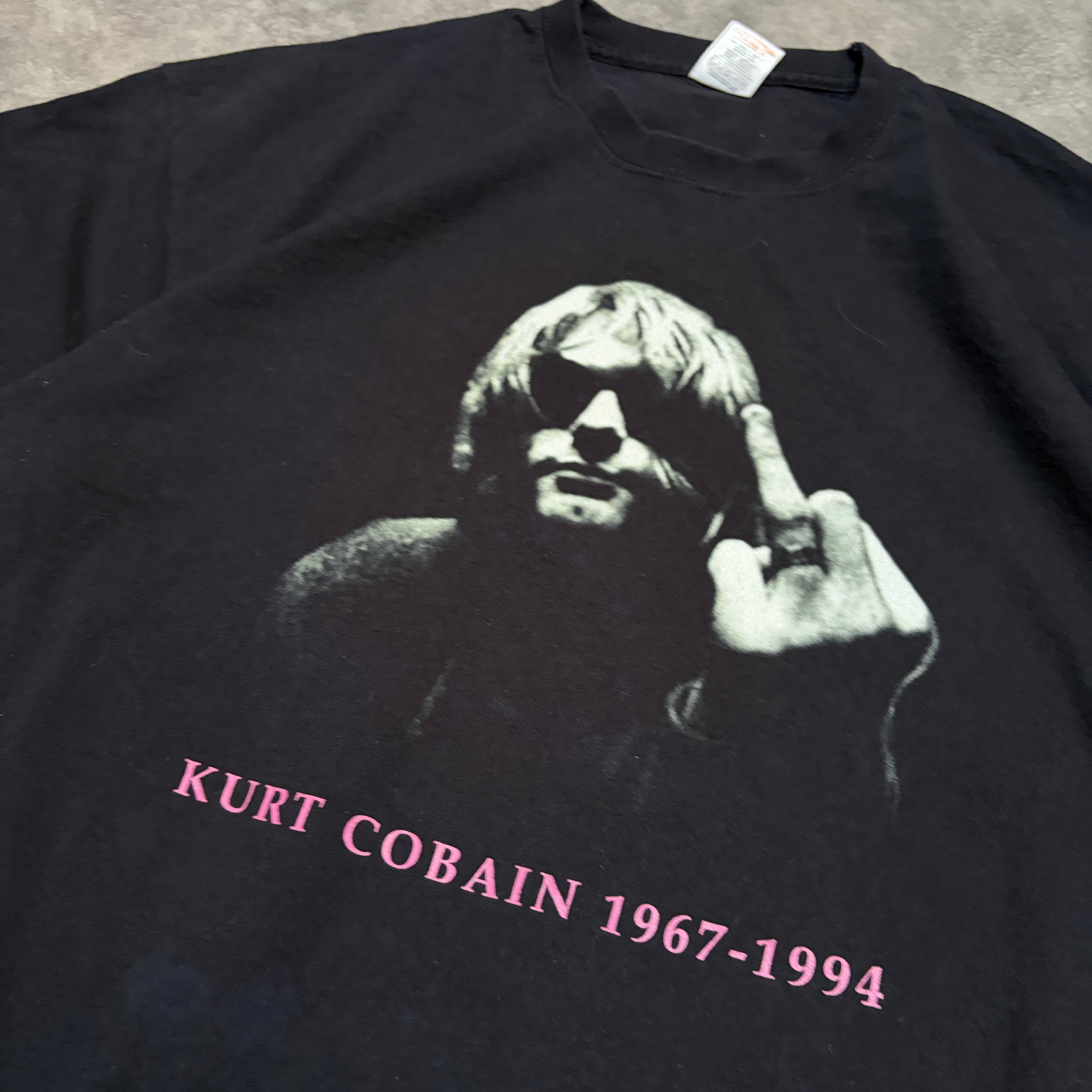 00’s Kurt Cobain Middle Finger Tee