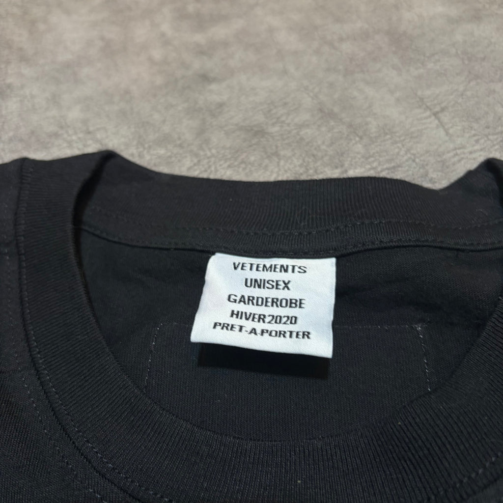 Vetements SpellOut Tee