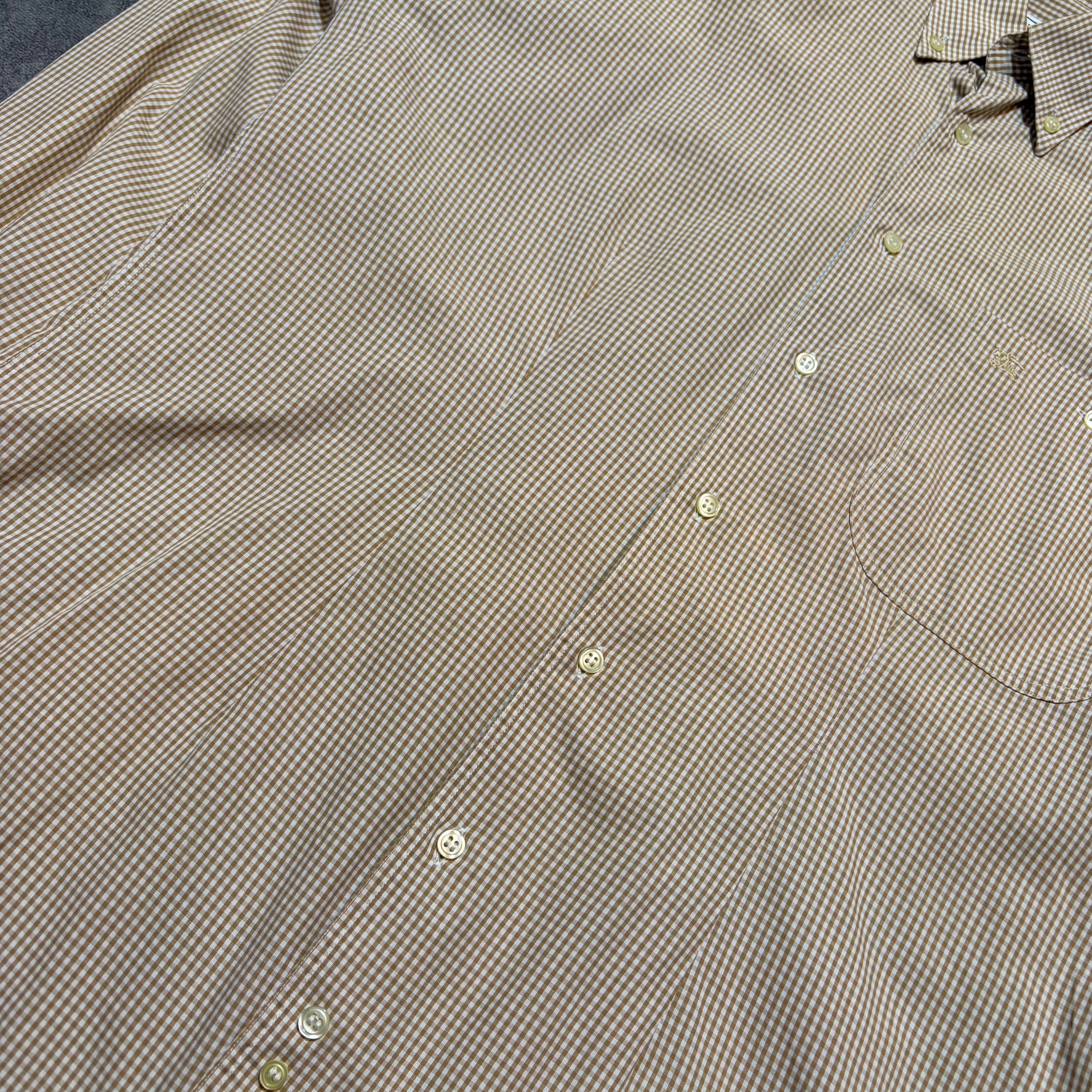 Vintage 90s Burberry’s Plated Button Up Shirt