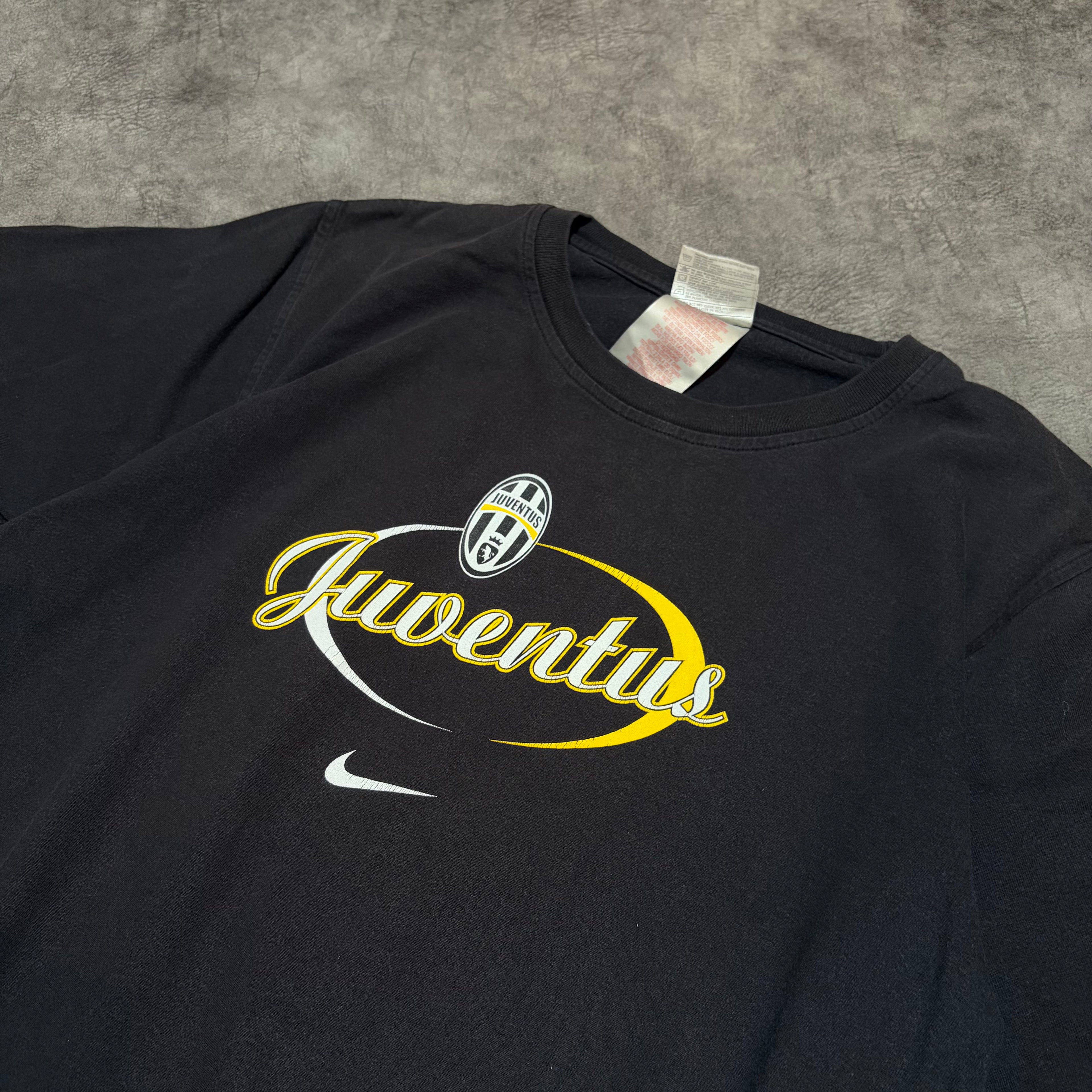 00's Nike Juventus Y2K Logo Tee